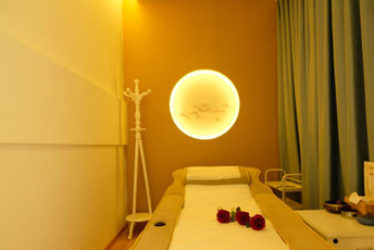 苏州日式指压的寂静美学：在按压中听见雪落的声音